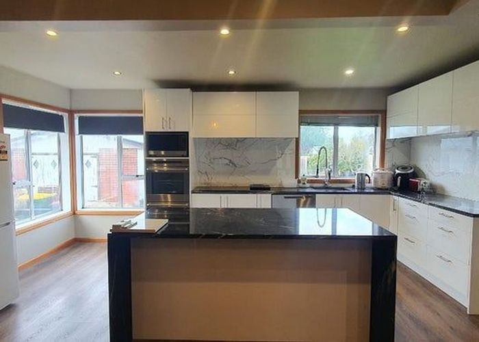  at 188 Avonhead Road, Avonhead, Christchurch City, Canterbury