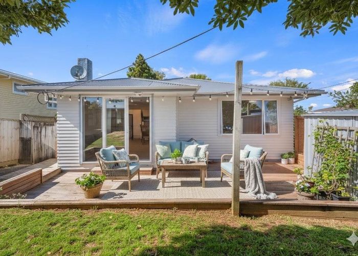  at 20 Seaview Road, Glenfield, North Shore City, Auckland