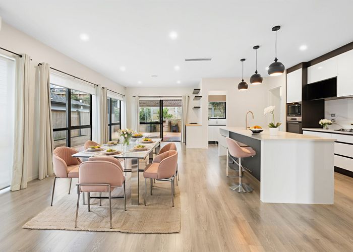  at 8 Hauhake Road, Flat Bush, Manukau City, Auckland