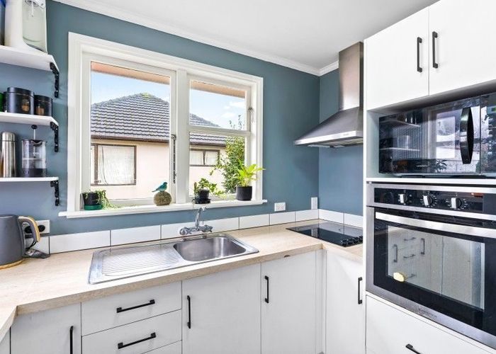  at 2/31a Mcparland Street, Ebdentown, Upper Hutt, Wellington