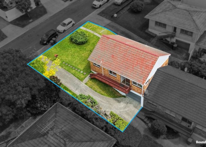  at 1/34 Shanaway Rise, Hillcrest, North Shore City, Auckland