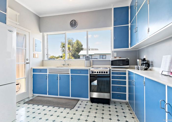  at 56 Connell Street, Blockhouse Bay, Auckland