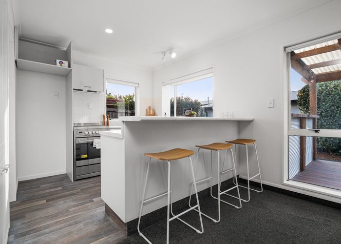  at 1/3 Clonbracken Lane, Heathcote, Christchurch City, Canterbury