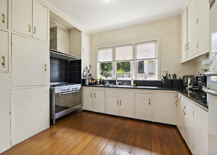 at 3 Banks Road, Mount Wellington, Auckland