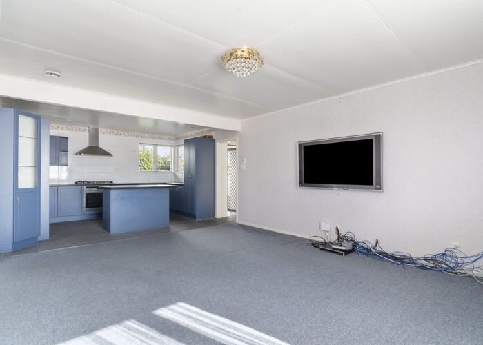  at 15 Roseville Street, New Windsor, Auckland