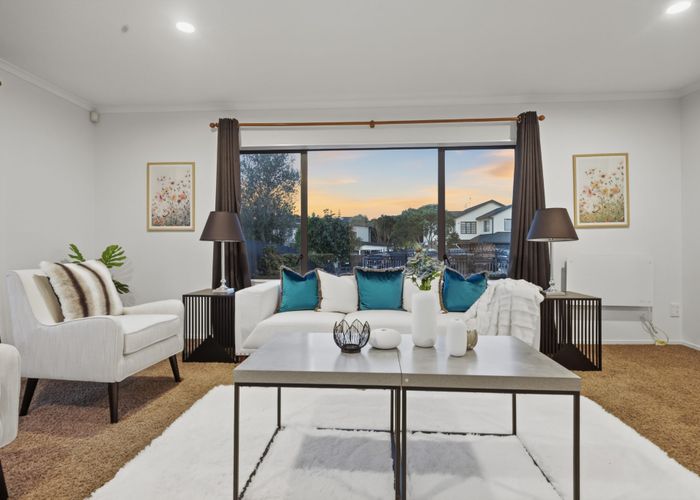  at 35 Peninsula Road, Mangere, Manukau City, Auckland