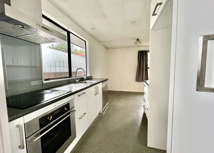  at 1/162 Universal Drive, Henderson, Waitakere City, Auckland