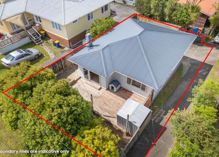  at 20 Seaview Road, Glenfield, North Shore City, Auckland