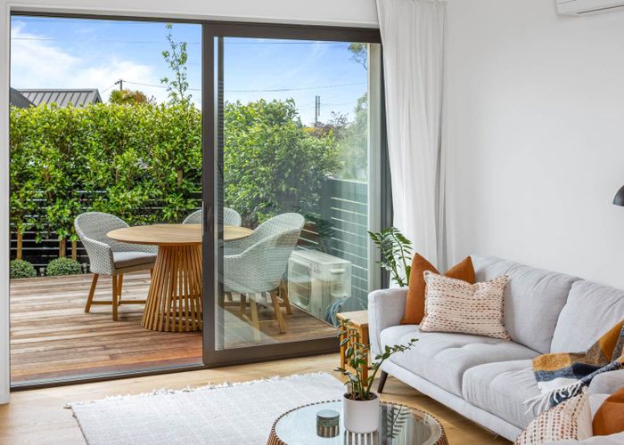  at 31/7 Stanley Avenue, Milford, North Shore City, Auckland