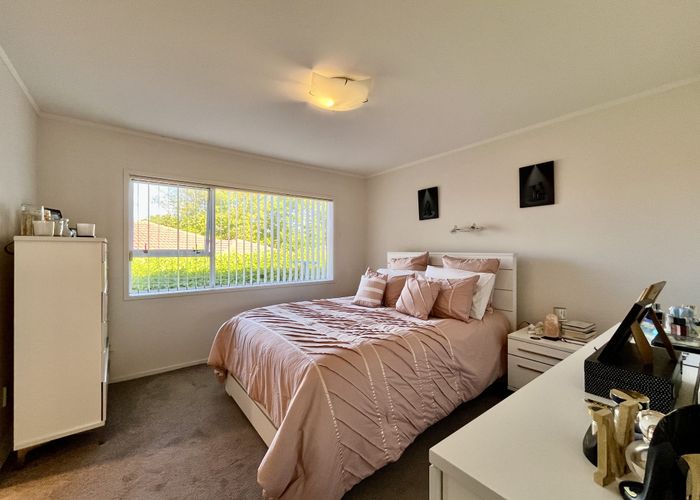  at 2 Merino Avenue, Somerville, Manukau City, Auckland