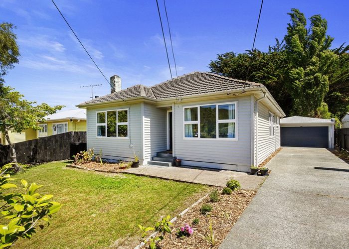  at 87 Wellington Road, Wainuiomata, Lower Hutt, Wellington