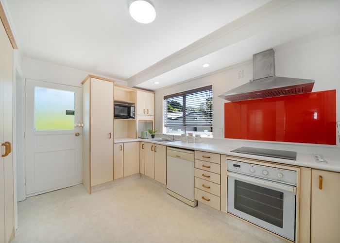  at 50 Hazlewood Avenue, Karori, Wellington