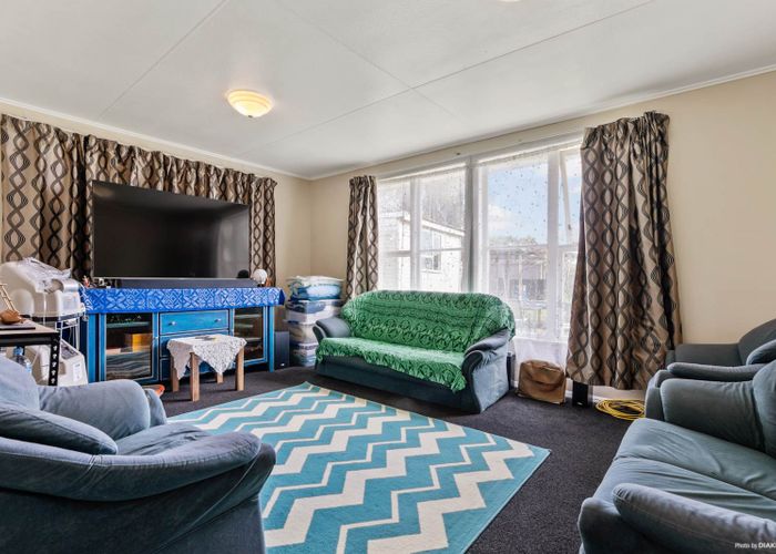  at 28 Gilbert Road, Otara, Auckland