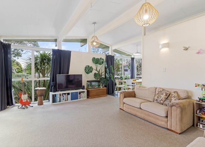  at 12 Edgar Pearce Place, Howick, Auckland