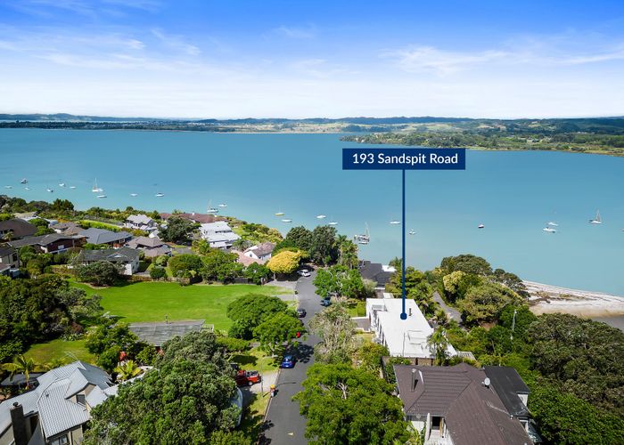  at 193 Sandspit Road, Shelly Park, Auckland