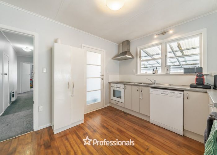  at 116 Coast Road, Wainuiomata, Lower Hutt, Wellington