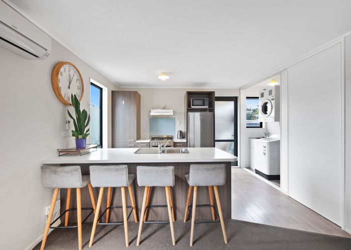  at 6 Hamblyn Place, Ranui, Auckland