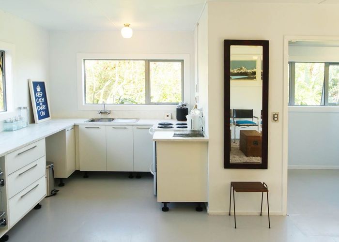  at 2/8 Te Toki Road, Waiheke Island