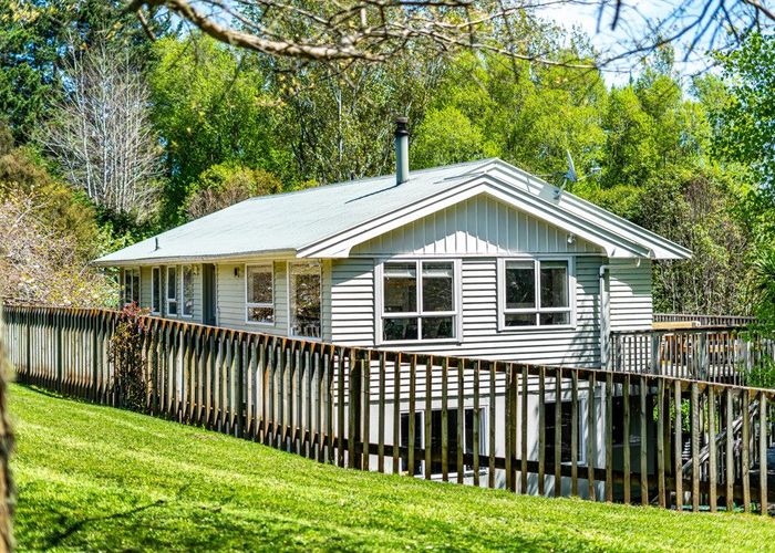  at 52 Katherine Mansfield Drive, Whitemans Valley, Upper Hutt, Wellington