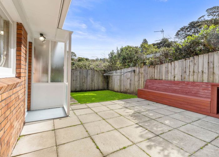  at 2/55 Ayton Drive, Totara Vale, North Shore City, Auckland