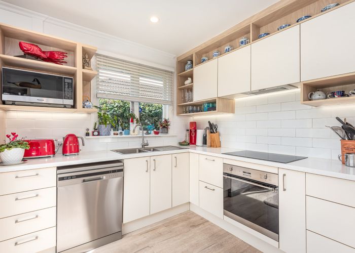  at 65 Acacia Avenue, Upper Riccarton, Christchurch City, Canterbury