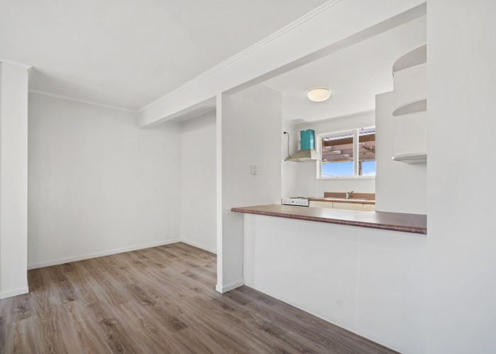  at 9/85 Edmonton Road, Henderson, Waitakere City, Auckland
