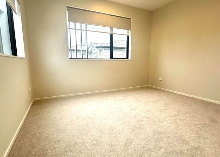  at 4/644 Te Atatu Road, Te Atatu Peninsula, Waitakere City, Auckland
