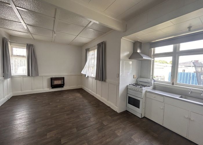  at 30 Pascal Street, Takaro, Palmerston North, Manawatu / Whanganui