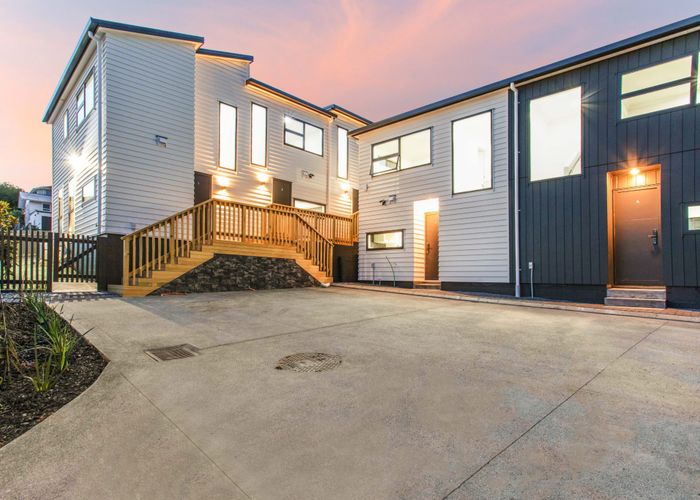  at Lot 5/15 Locket Road, Glenfield, North Shore City, Auckland