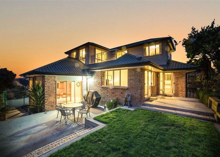  at 17 Southworth Place, Grandview Heights, Hamilton, Waikato