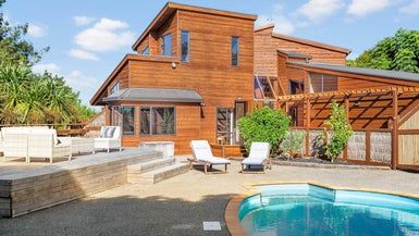  at 21 Ngarahana Avenue, Paremoremo, Auckland