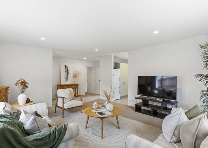  at 44A Park Road, Glenfield, Auckland