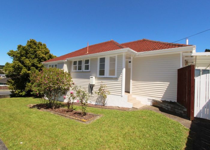  at 1 Gloucester Street, Cannons Creek, Porirua