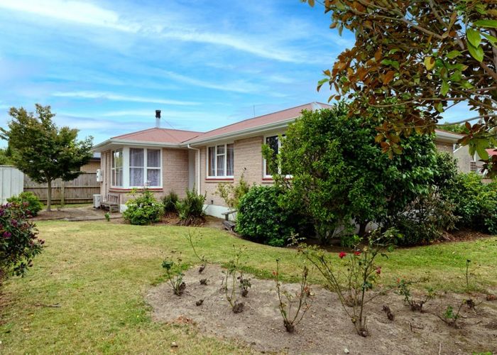  at 18 North Terrace, Darfield, Darfield