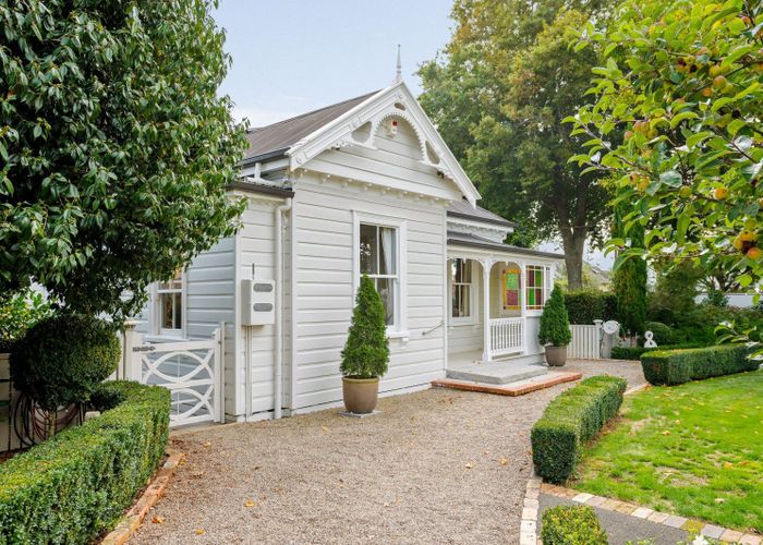  at 33 Naylor Street, Hamilton East, Hamilton, Waikato