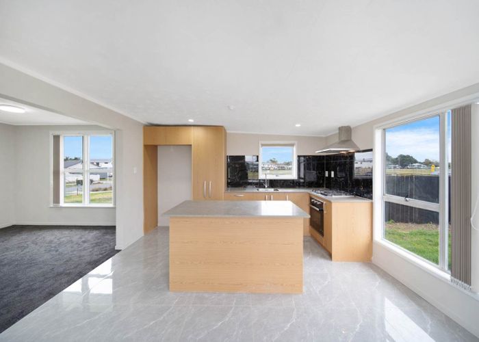  at 15 Mayflower Close, Mangere East, Manukau City, Auckland