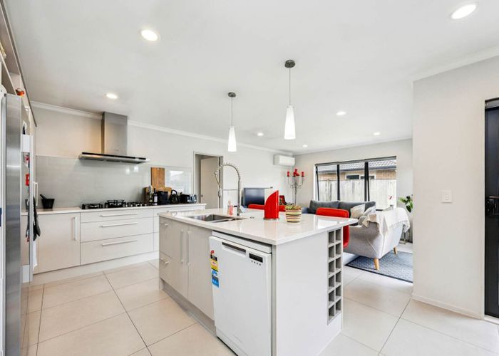  at 6 Disley Place, Wattle Downs, Manukau City, Auckland