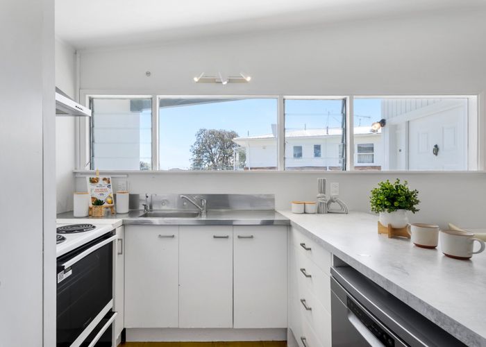  at 38 Simkin Avenue, Saint Johns, Auckland City, Auckland