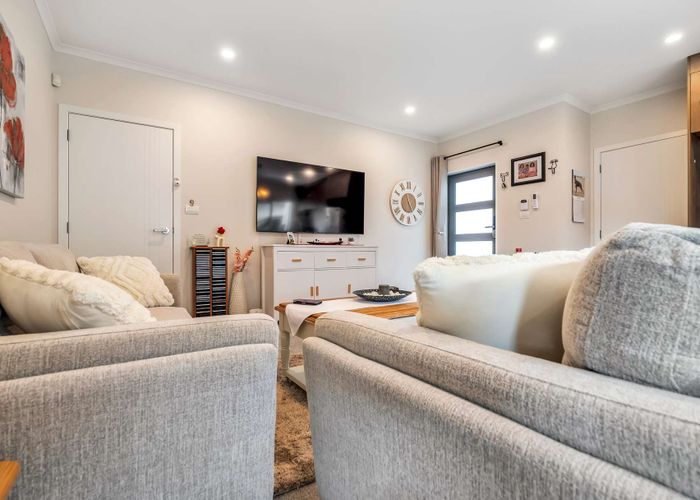  at 2/6 Tokerau Drive, Rototuna, Hamilton, Waikato