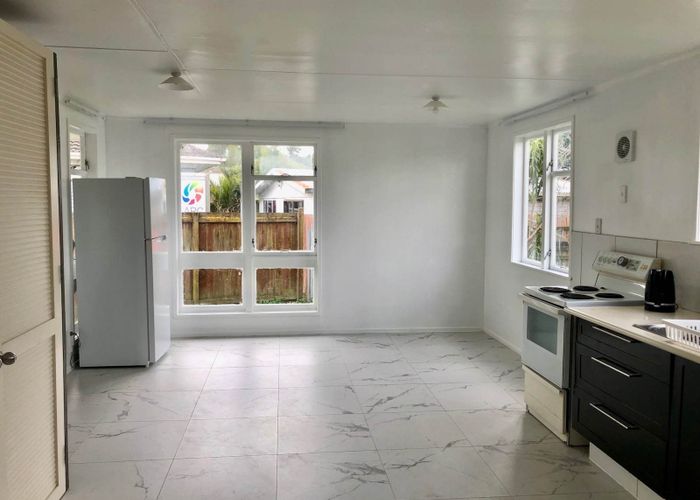  at 3 Blair Place, Otara, Auckland