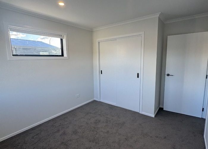  at 8/666 Swanson Road, Swanson, Waitakere City, Auckland