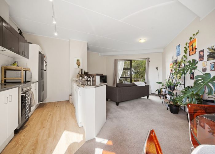  at 2B/40 Charlotte Street, Eden Terrace, Auckland