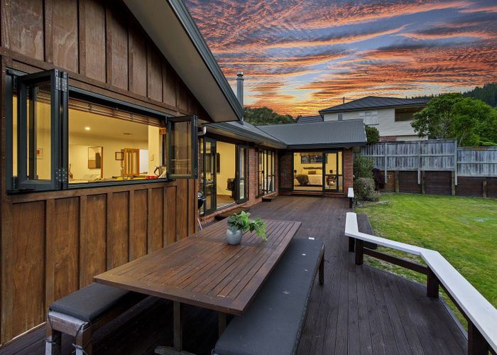 at 6 Sylvan Way, Silverstream, Upper Hutt
