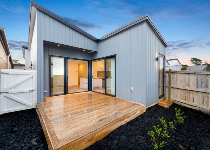  at 8 Kokotea Road, Massey, Waitakere City, Auckland