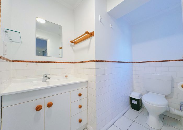  at 14B Glenmore St, Thorndon, Wellington, Wellington