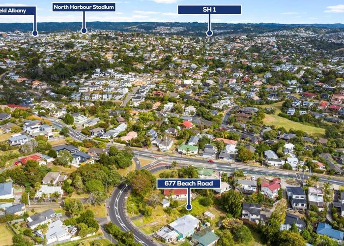  at 677 Beach Road, Rothesay Bay, Auckland