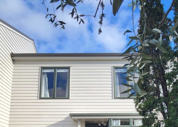  at 47/1 Ambrico Place, New Lynn, Waitakere City, Auckland