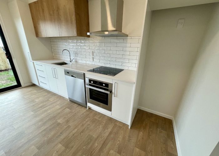  at 4/8 Clipper Street, Titahi Bay, Porirua, Wellington