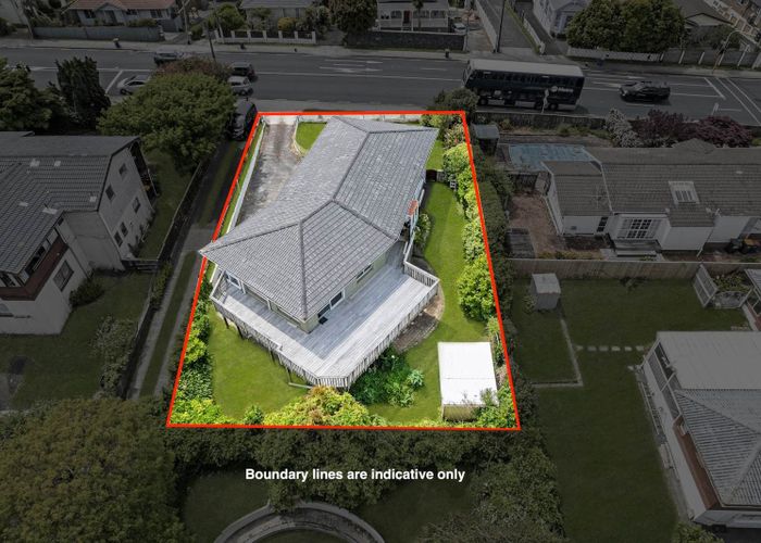  at 150 Mokoia Road, Chatswood, Auckland