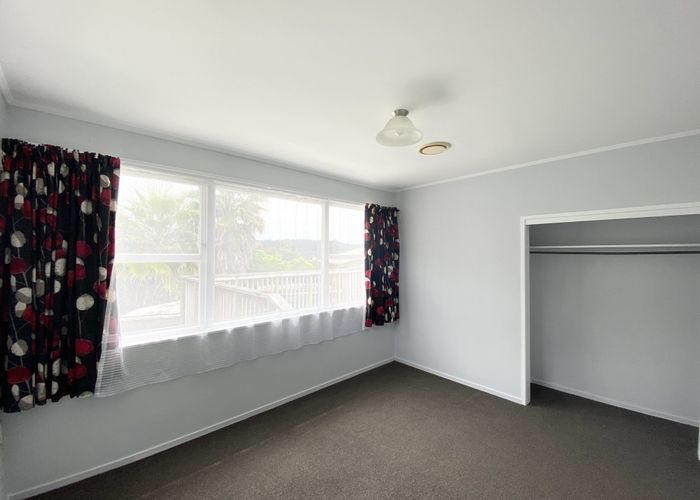  at 98 Lauderdale Road, Birkdale, North Shore City, Auckland